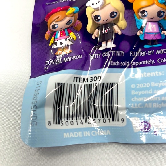 Trinity and Beyond Series 1 (2020) *Mystery Blind Bag* Figurine and Charm! - Picture 3 of 3